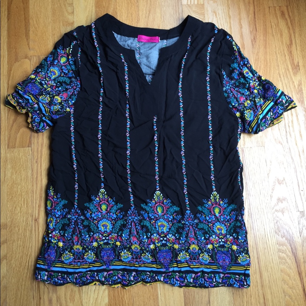 Universal Fashion Top